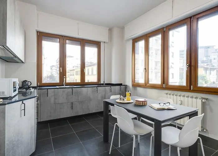 Lulli Bright And Cozy Flat Apartment Florence